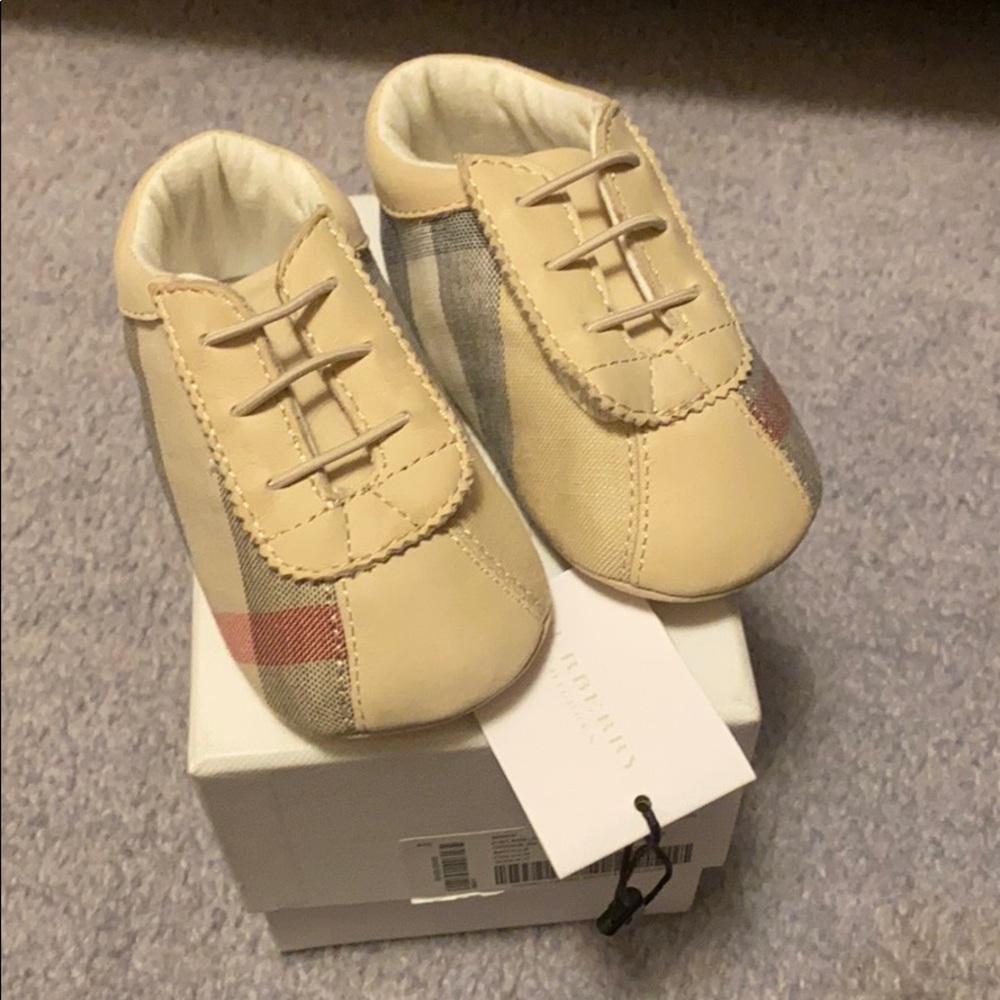 Newborn Burberry shoes
